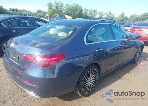 2024 Mercedes-Benz C 300 z USA, uszkodzony, nr VIN W1KAF4HBXRR212368